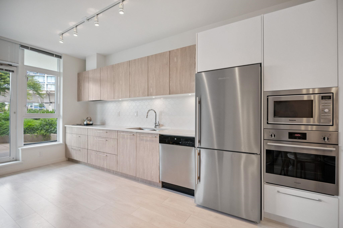 Breakfast Nook Photo of 208 691 North Road, Coquitlam, BC