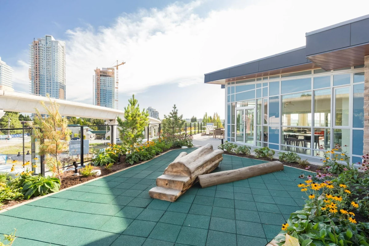 Front Yard Photo of 208 691 North Road, Coquitlam, BC