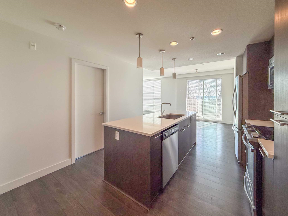 Living Room Photo of 524 723 W 3rd Street, North Vancouver, BC