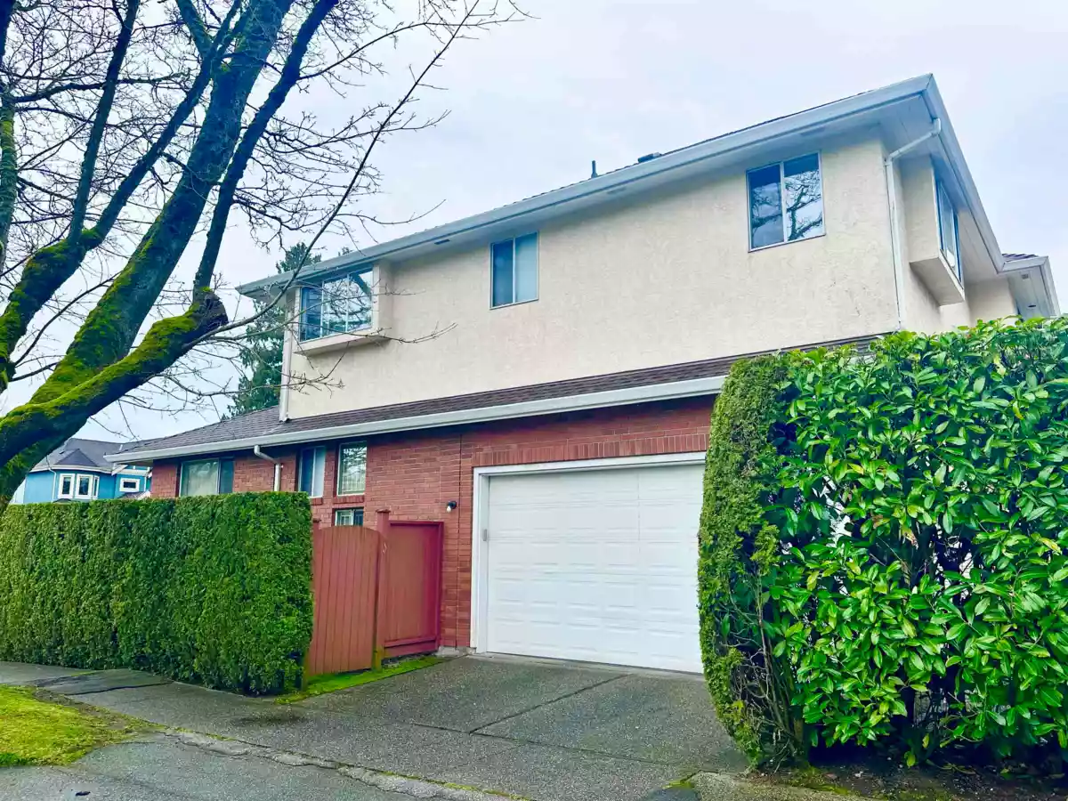 Laundry Room Photo of 2005 W 46th Avenue, Vancouver, BC
