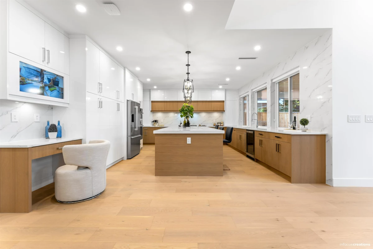 Primary Bathroom Photo of 5754 16a Avenue, Delta, BC