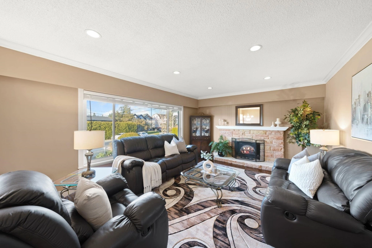 Dining Area Photo of 5812 48a Avenue, Delta, BC