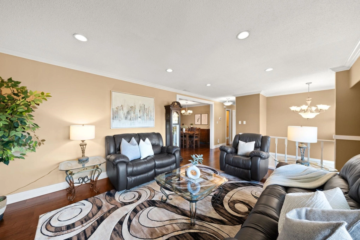 Family Room Photo of 5812 48a Avenue, Delta, BC