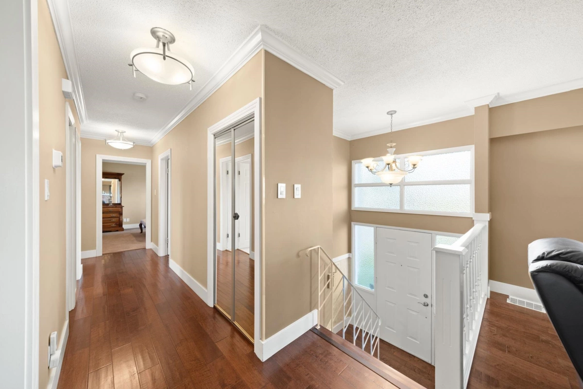 Living Room Photo of 5812 48a Avenue, Delta, BC
