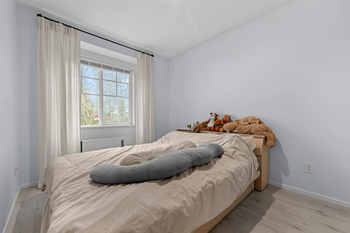 Bedroom 3 Photo of 7336 Salisbury Avenue, Burnaby, BC