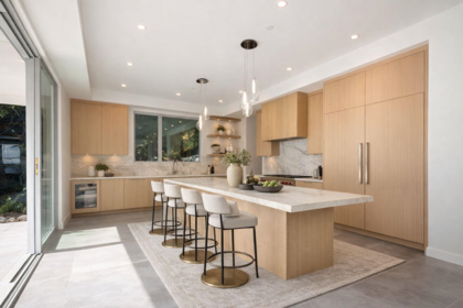 4437 Piccadilly North, West Vancouver, BC