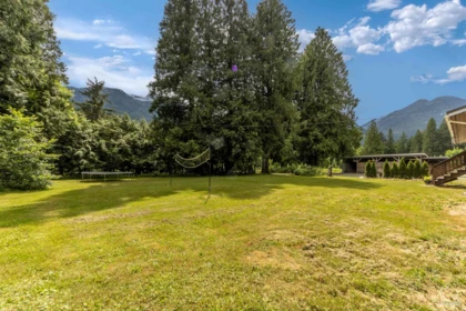 14848 Squamish Valley Road, Squamish, BC, Squamish — Single Family Residence for sale