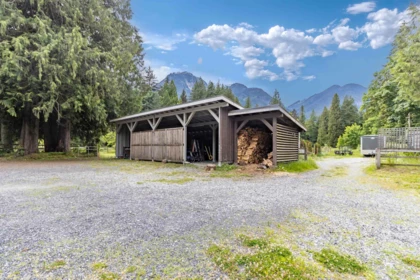 Kitchen Photo of 14848 Squamish Valley Road, Squamish, BC