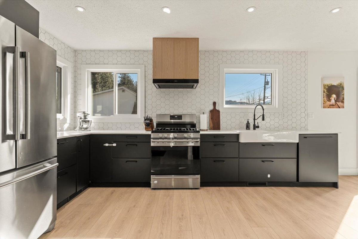 Bedroom 4 Photo of 6111 Dundee Place, Chilliwack, BC