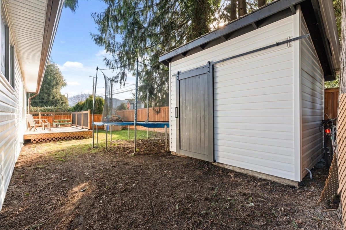 Outdoor Kitchen Photo of 6111 Dundee Place, Chilliwack, BC