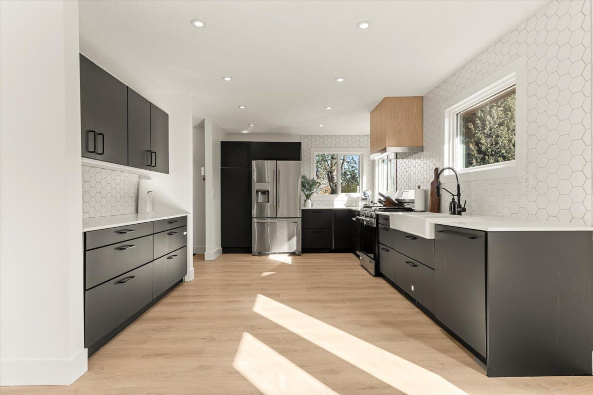 Primary Bathroom Photo of 6111 Dundee Place, Chilliwack, BC