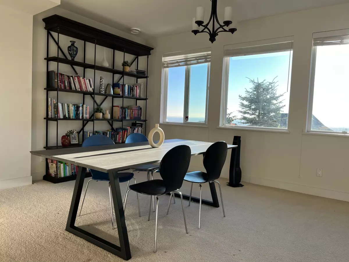 Front Yard Photo of 3492 Bishop Place, Coquitlam, BC