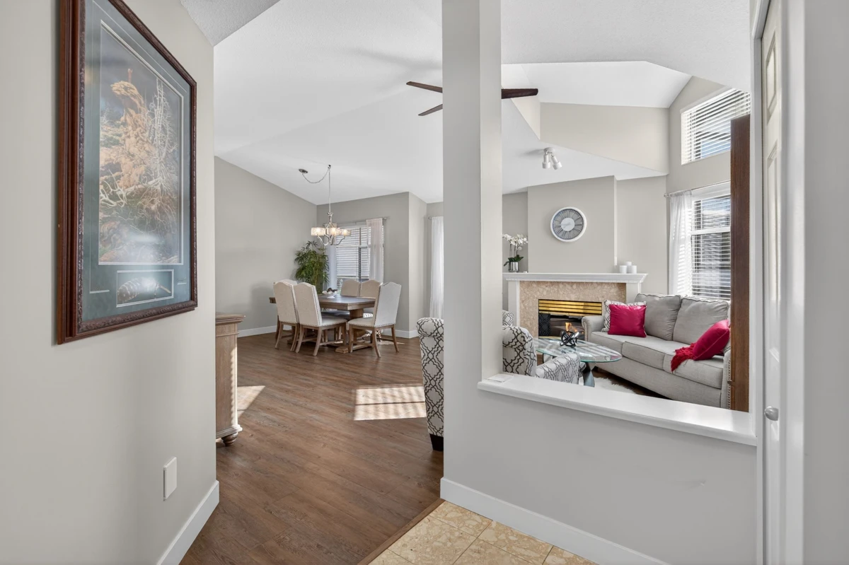 Family Room Photo of 53 19649 53 Avenue, Langley, BC