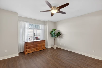 Basement Recreation Room Photo of 53 19649 53 Avenue, Langley, BC