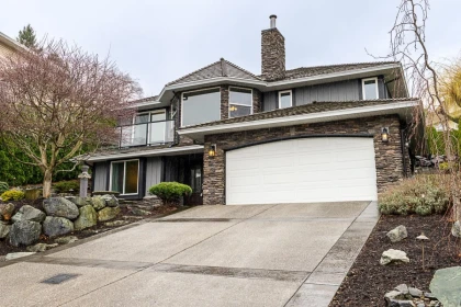 2259 Mountain Drive, Abbotsford, BC, Abbotsford — Single Family Residence for sale