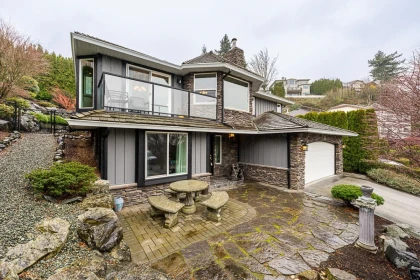 2259 Mountain Drive, Abbotsford, BC, Abbotsford — Single Family Residence for sale