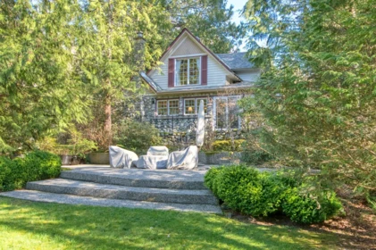5487 Brooks Road, Halfmoon Bay, BC, Halfmoon Bay — Single Family Residence for sale