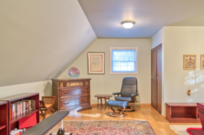 Hallway Photo of 5487 Brooks Road, Halfmoon Bay, BC