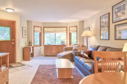 Hot Tub / Spa Photo of 5487 Brooks Road, Halfmoon Bay, BC