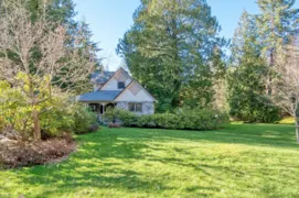 5487 Brooks Road, Halfmoon Bay, BC