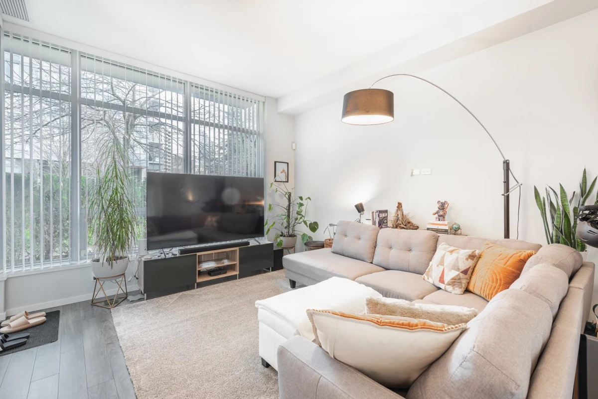 Living Room Photo of 5822 Patterson Avenue, Burnaby, BC