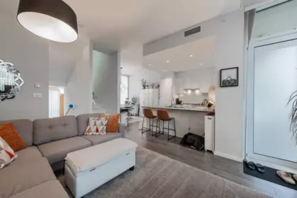 5822 Patterson Avenue, Burnaby, BC, Burnaby — Townhouse for sale
