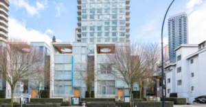 5822 Patterson Avenue, Burnaby, BC