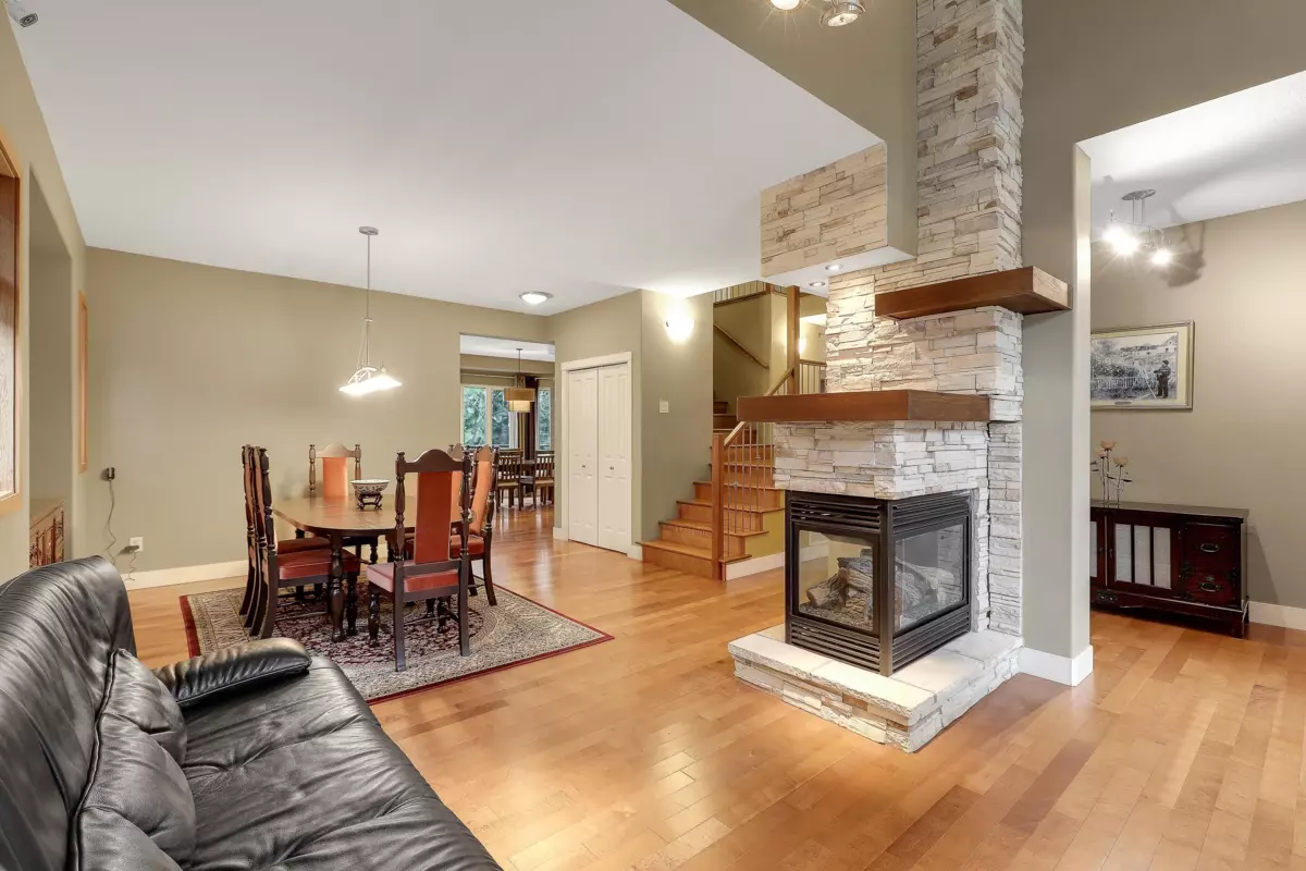 Dining Area Photo of 4727 Teskey Road, Chilliwack, BC