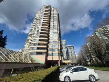 2002 5885 Olive Avenue, Burnaby, BC, Burnaby — Apartment/Condo for sale