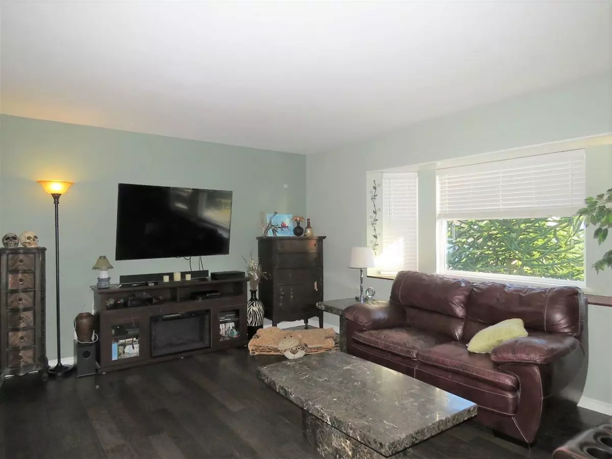 Family Room Photo of 8123 Sumac Place, Mission, BC