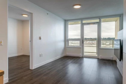 1310 988 Quayside Drive, New Westminster, BC, New Westminster — Apartment/Condo for sale