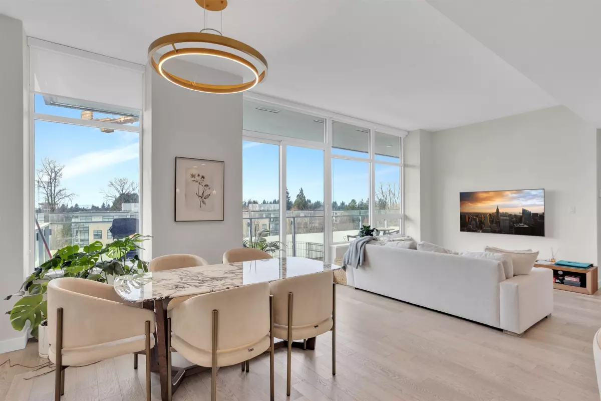 Family Room Photo of 505 5033 Cambie Street, Vancouver, BC