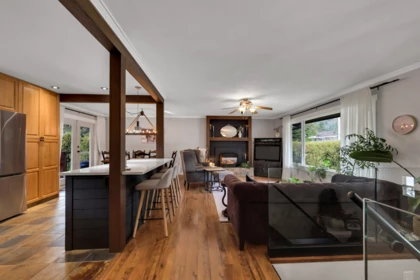 Kitchen Island Photo of 38101 Chestnut Avenue, Squamish, BC