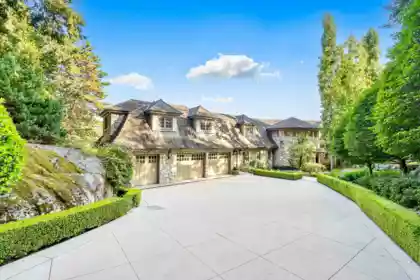 Aerial View of 4672 Clovelly Walk, West Vancouver, BC