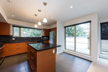 PH1 2832 Capilano Road, North Vancouver, BC, North Vancouver — Apartment/Condo for sale