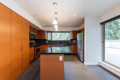 PH1 2832 Capilano Road, North Vancouver, BC, North Vancouver — Apartment/Condo for sale