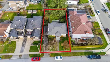 4780 Smith Avenue, Burnaby, BC, Burnaby — Single Family Residence for sale