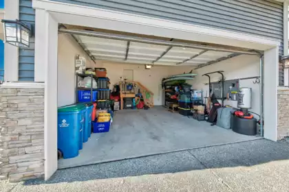 Swimming Pool Photo of 11263 243b Street, Maple Ridge, BC