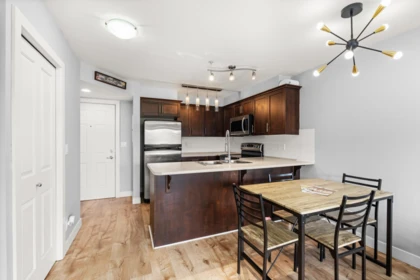 Kitchen Island Photo of 312 46289 Yale Road, Chilliwack, BC