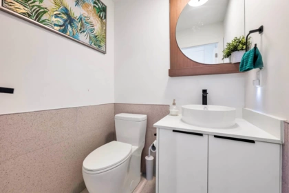 Guest Bathroom Photo of 4 10488 124 Street, Surrey, BC