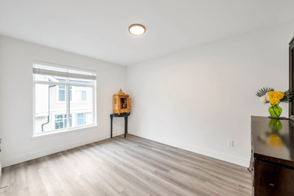 Mudroom Photo of 4 10488 124 Street, Surrey, BC