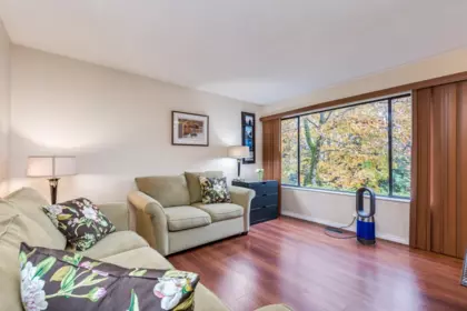 Breakfast Nook Photo of 507 Cambridge Way, Port Moody, BC