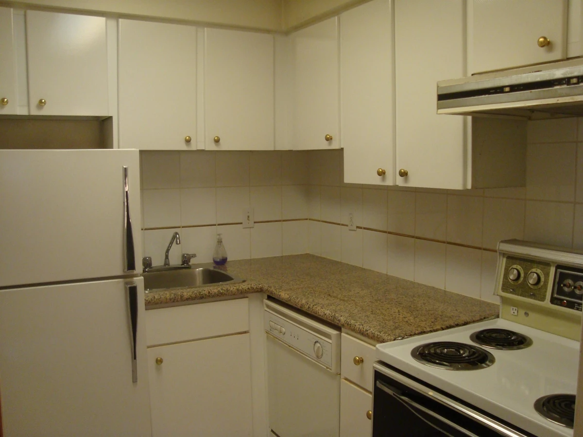 Family Room Photo of 216 3150 Prince Edward Street, Vancouver, BC