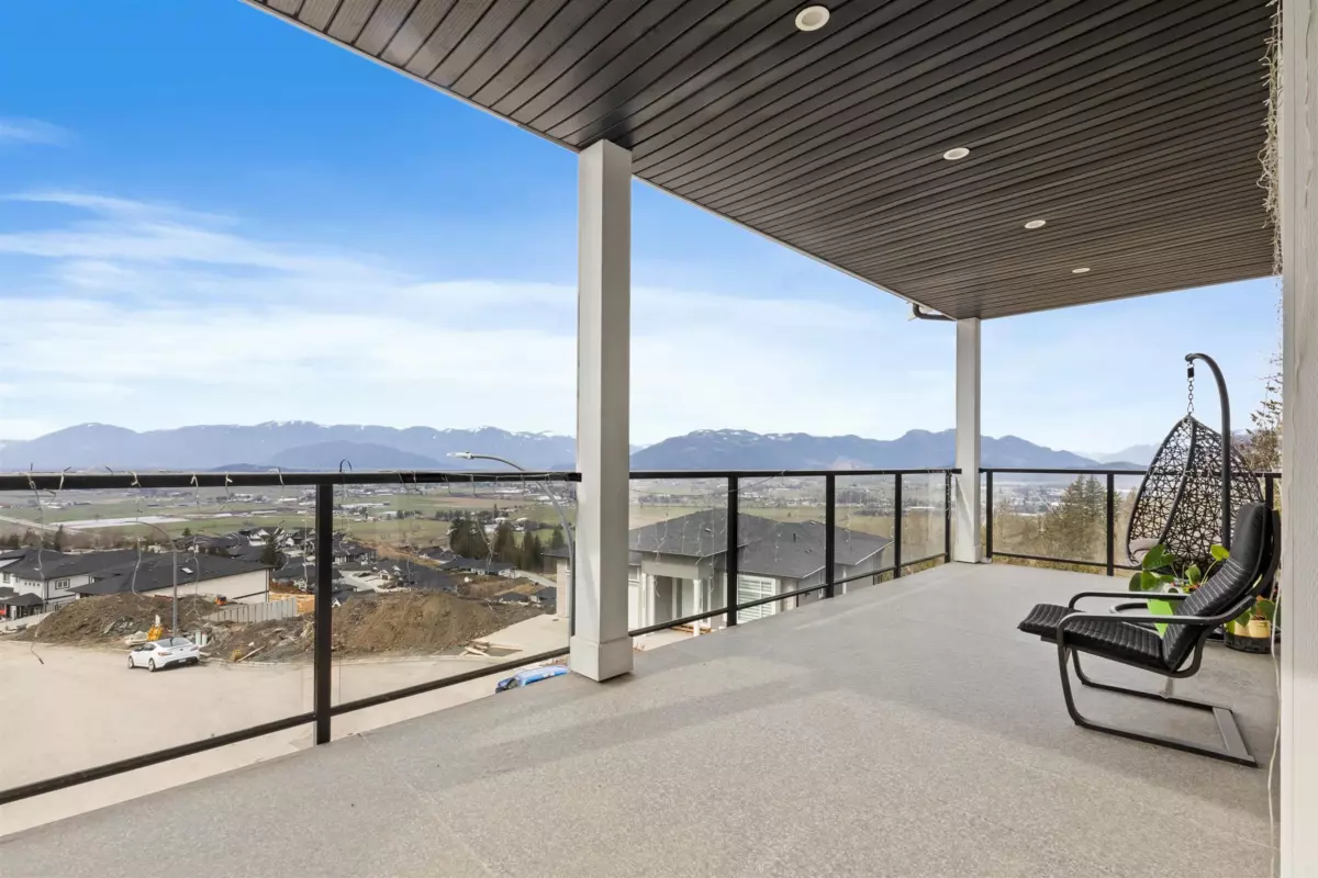 Family Room Photo of 51150 Farmers Way, Chilliwack, BC