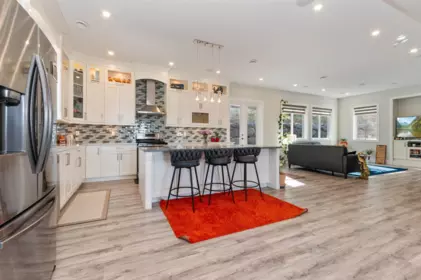 Kitchen Island Photo of 51150 Farmers Way, Chilliwack, BC