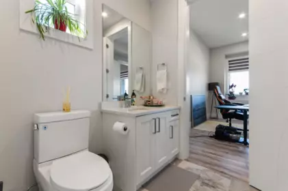 Powder Room Photo of 51150 Farmers Way, Chilliwack, BC
