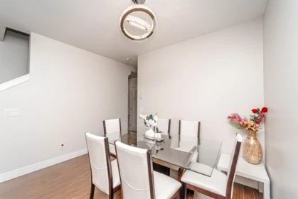 Breakfast Nook Photo of 30 30748 Cardinal Avenue, Abbotsford, BC