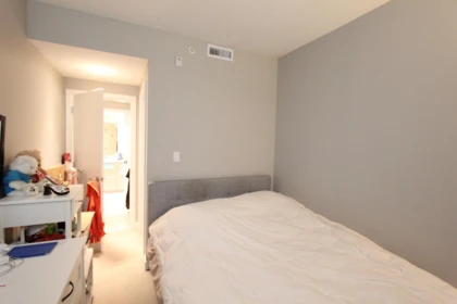 Bedroom 2 Photo of 202 505 W 30th Avenue, Vancouver, BC