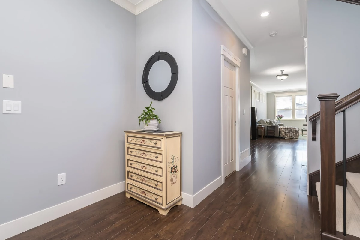 Living Room Photo of 34660 4th Avenue, Abbotsford, BC