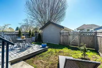 Garden / Landscaping Photo of 34660 4th Avenue, Abbotsford, BC